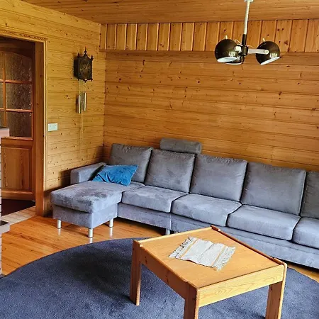 Moekki Ison Vesistoen Rannalla Kuopio