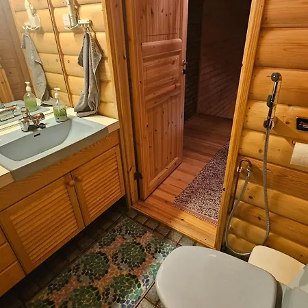 Moekki Ison Vesistoen Rannalla * Kuopio