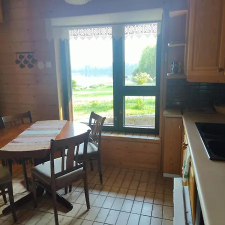 Moekki Ison Vesistoen Rannalla Κουόπιο